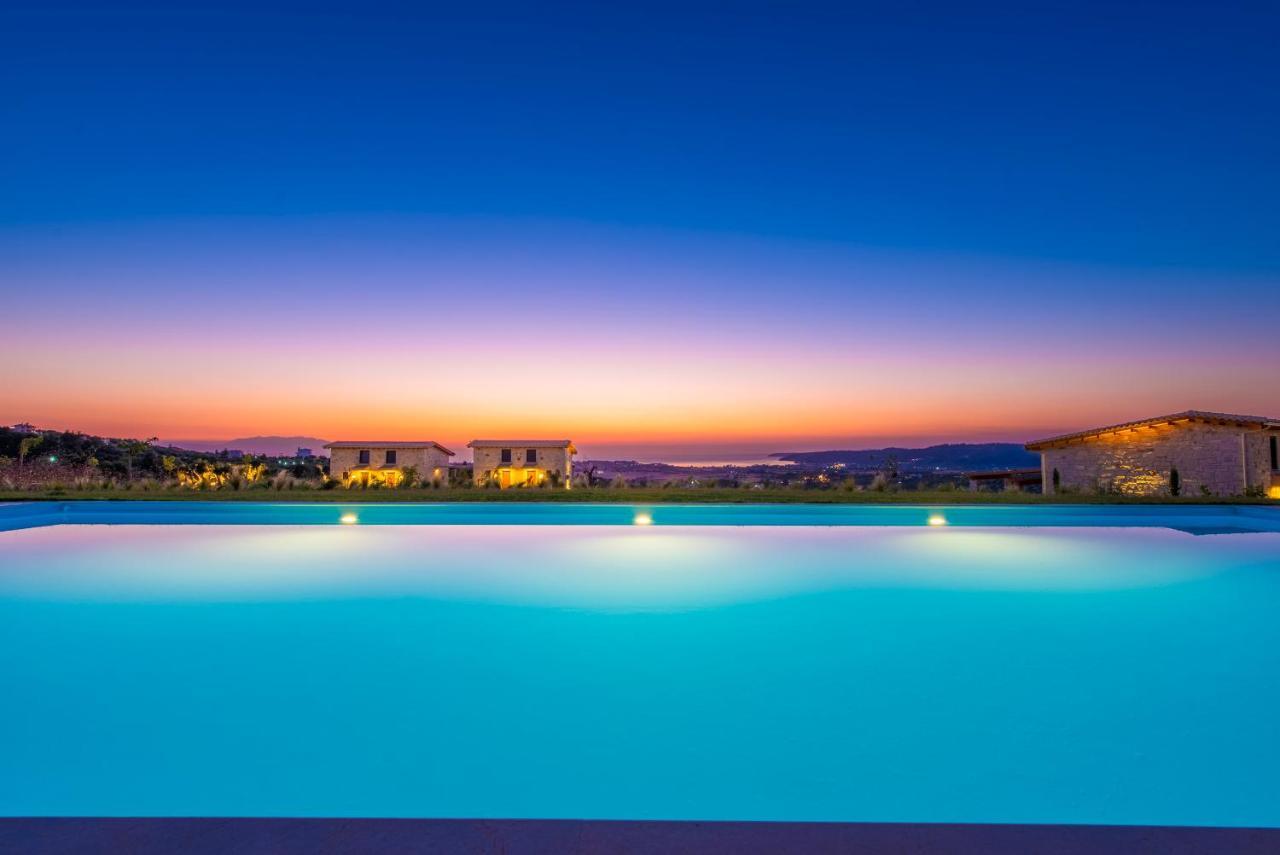 Mint Retreat Suites (Adults Only) Kalandra المظهر الخارجي الصورة