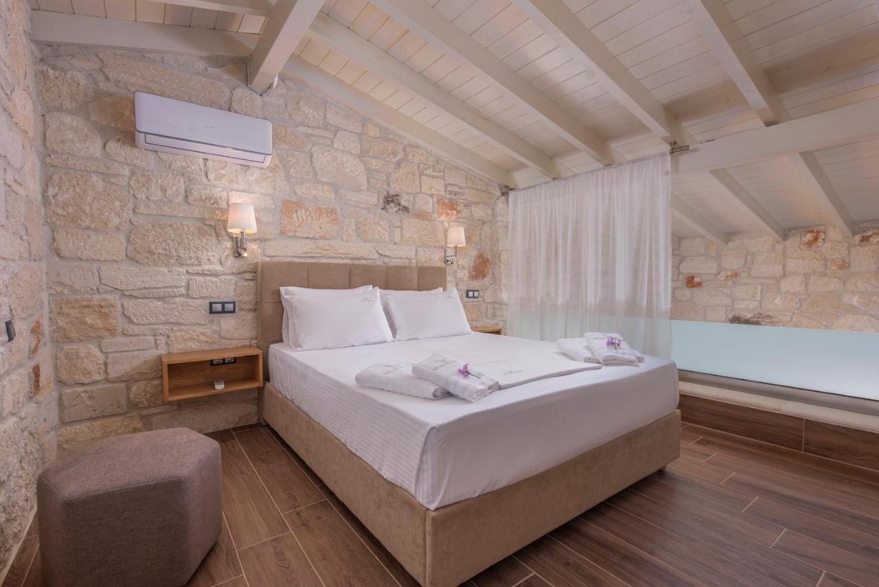 Mint Retreat Suites (Adults Only) Kalandra المظهر الخارجي الصورة