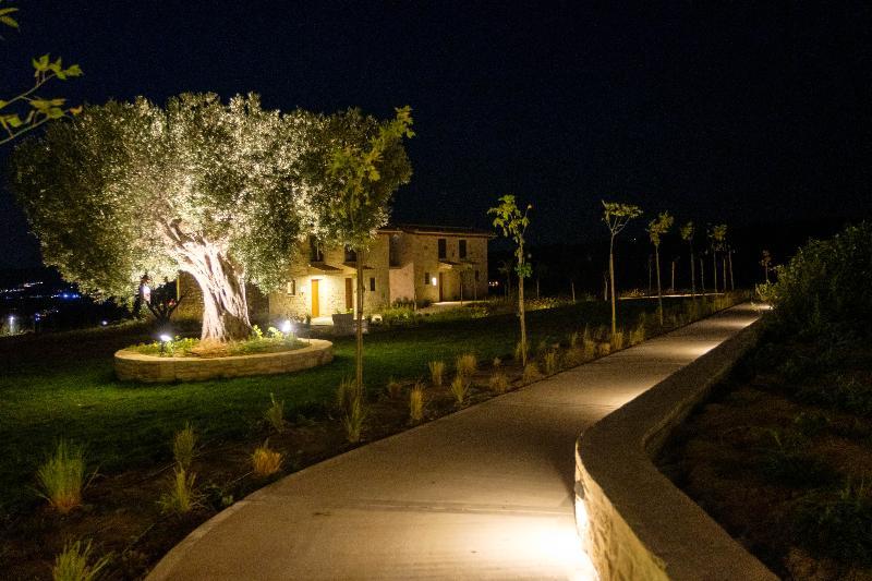 Mint Retreat Suites (Adults Only) Kalandra المظهر الخارجي الصورة